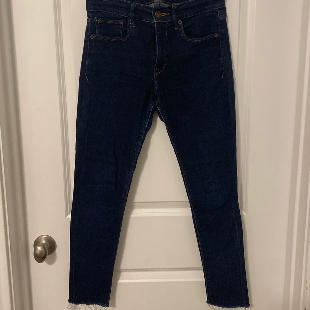 Skinny jeans